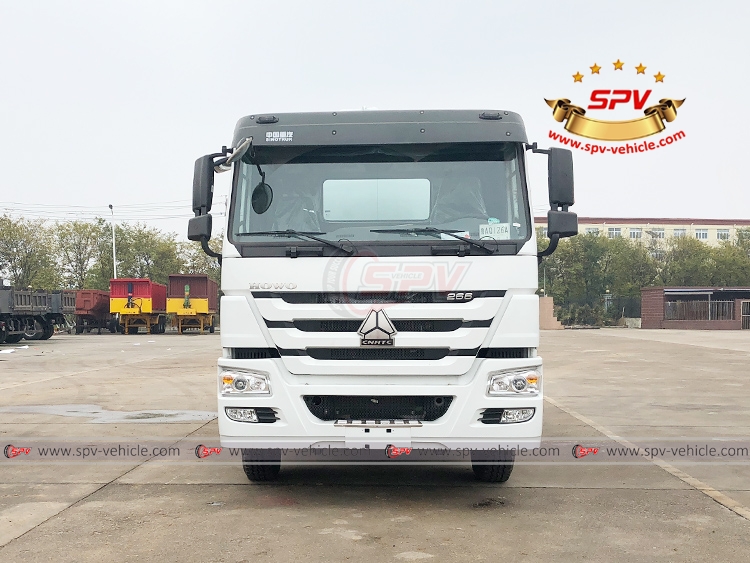 18,000 Litres Vacuum Tanker Sinotruk - F